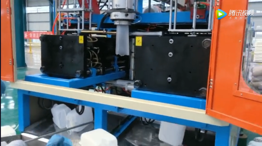 10升堆码桶生产视频